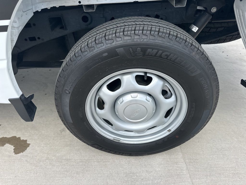 2023 Oxford White Ford F-150 XL RWD Truck