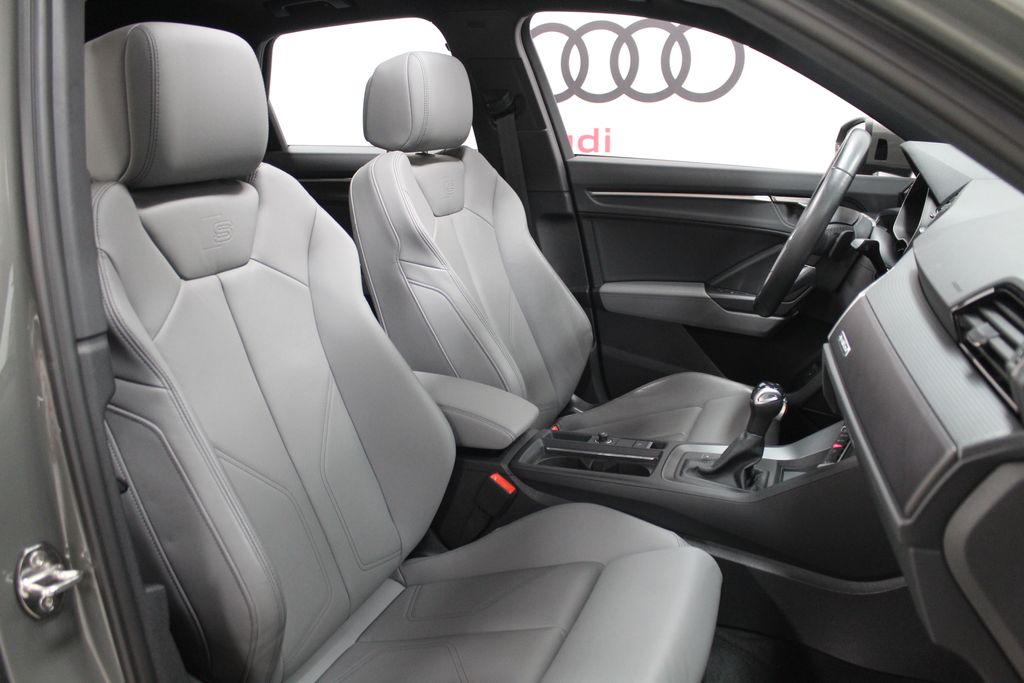 Thumbnail: 2024 Audi Q3 - 27