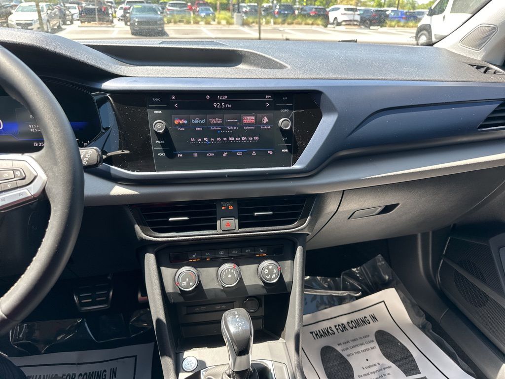 2022 Gray Volkswagen Taos 1.5T SE FWD SUV