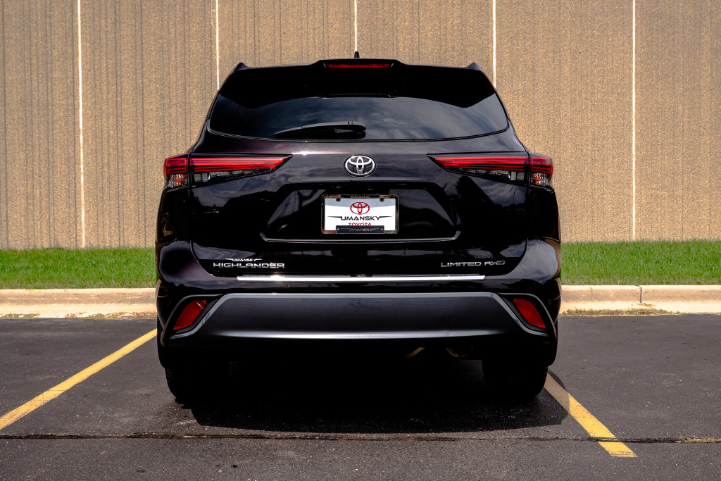 Used 2021 Toyota Highlander SUV