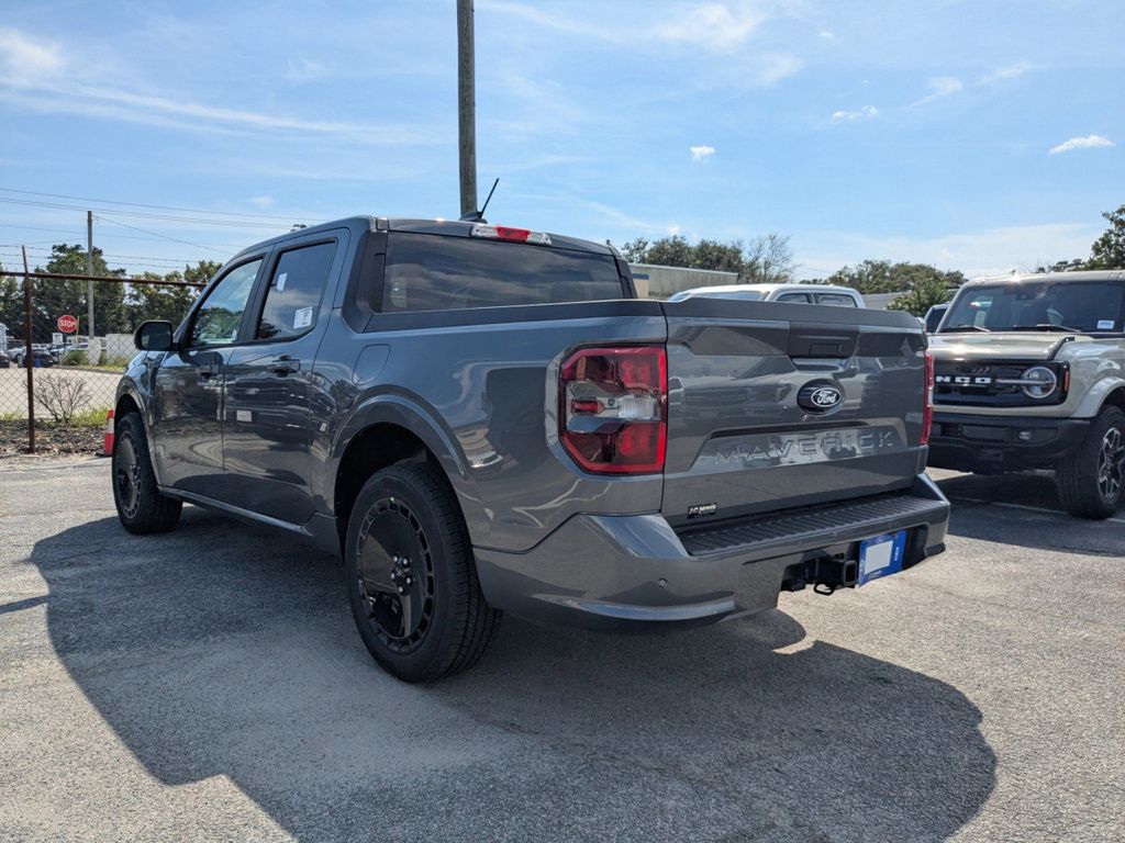 2025 Ford Maverick Lobo Standard