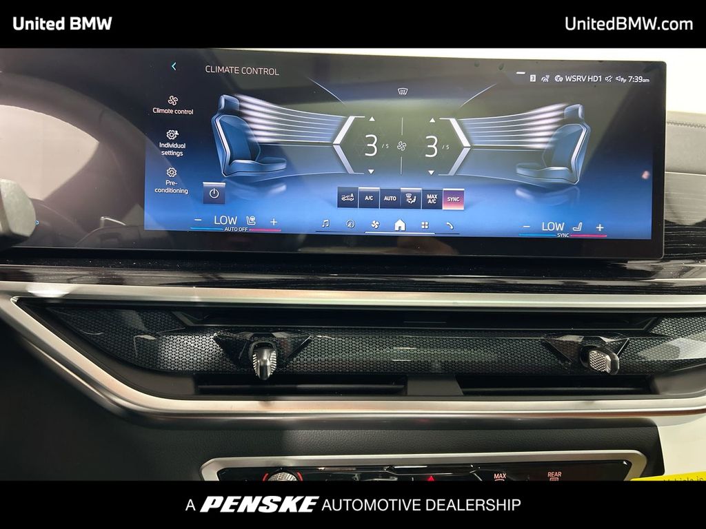 Thumbnail: 2026 BMW X7 - 19
