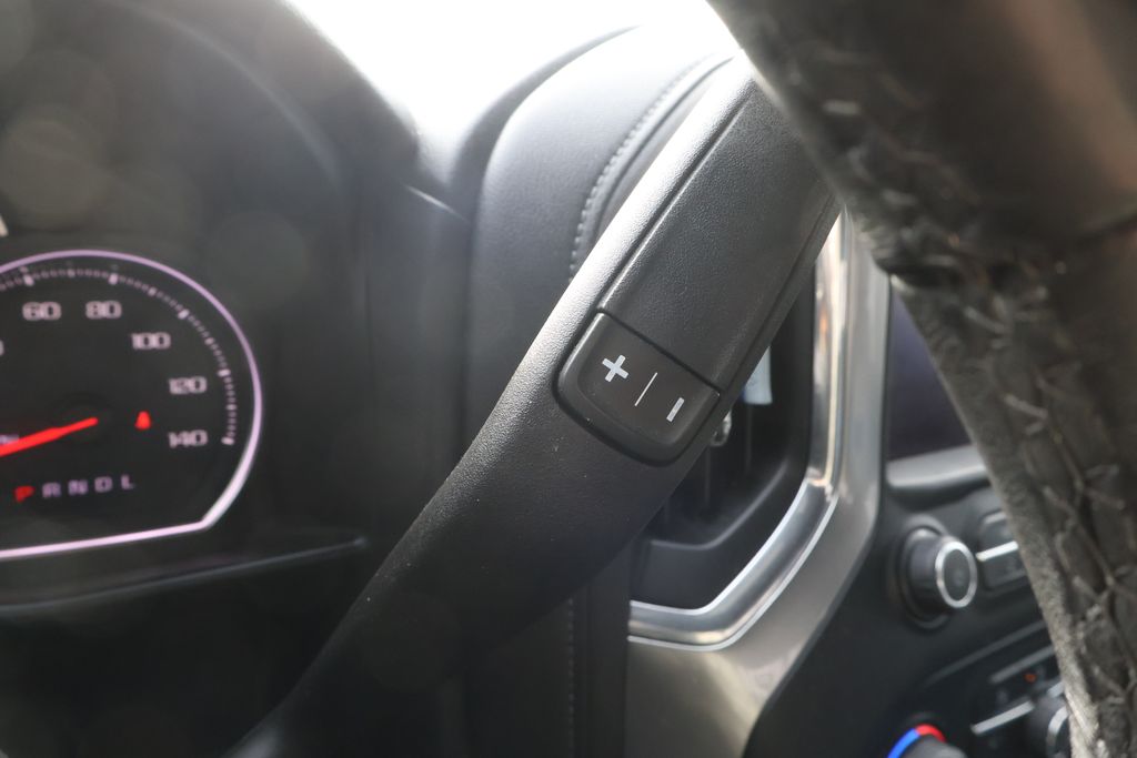 Thumbnail: 2020 Chevrolet Silverado 1500 - 22