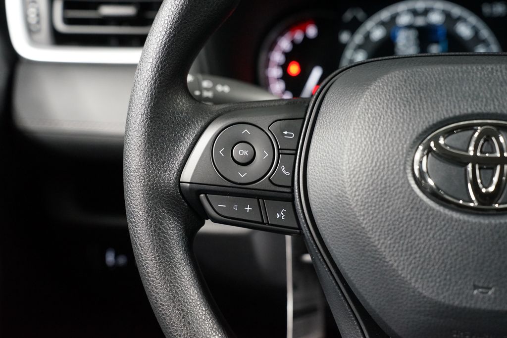 Thumbnail: 2025 Toyota RAV4 - 14