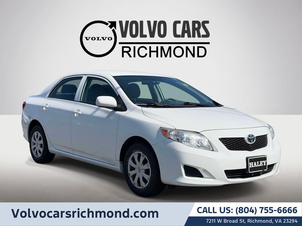 Super White 2010 Toyota Corolla LE Sedan Front-Wheel Drive 4-Speed Automatic