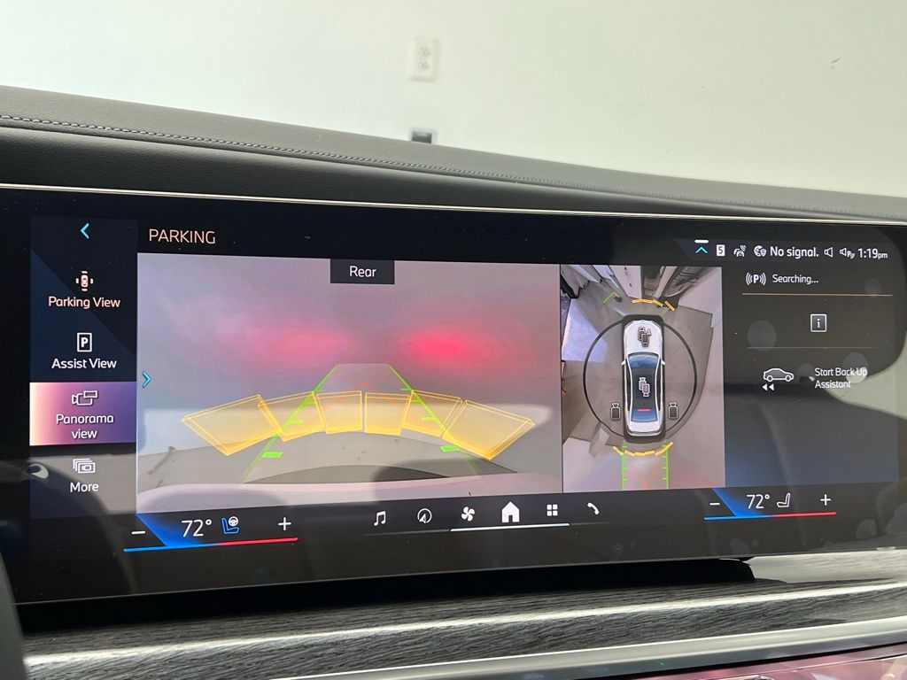 Thumbnail: 2026 BMW 7 Series - 14