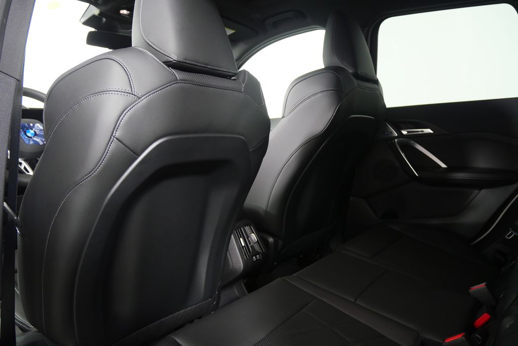 2025 BMW X1 xDrive28i 17