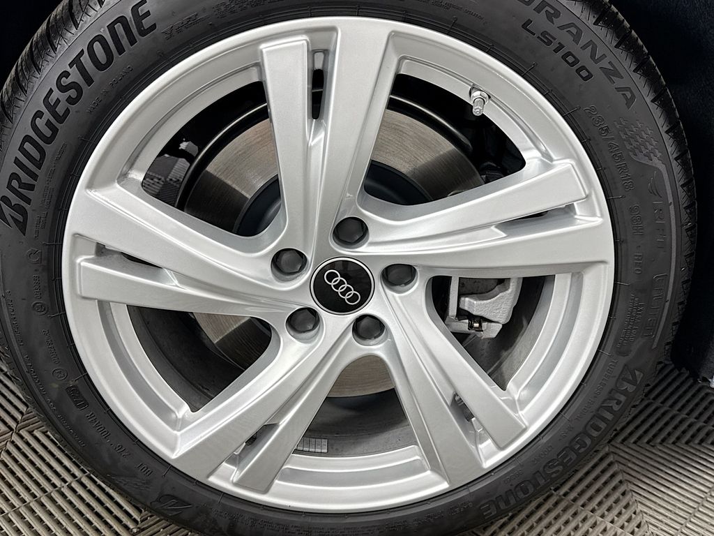 Thumbnail: 2025 Audi A5 - 32