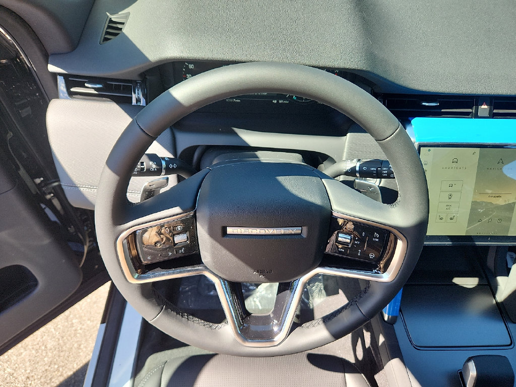 Thumbnail: 2026 Land Rover Discovery Sport - 9