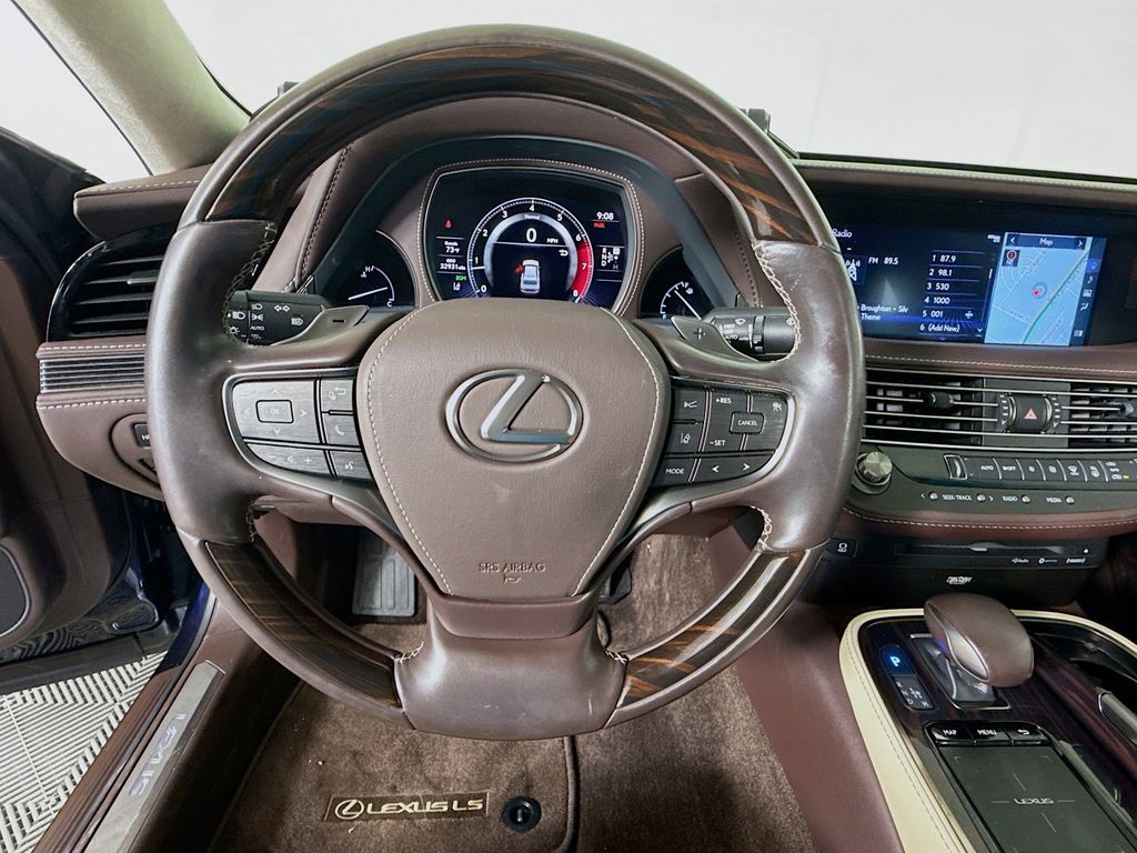 Thumbnail: 2018 Lexus LS - 11