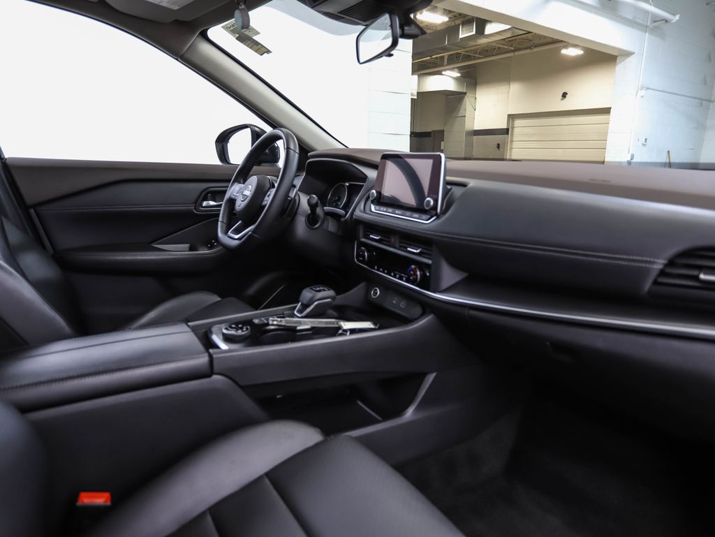 Thumbnail: 2023 Nissan Rogue - 28