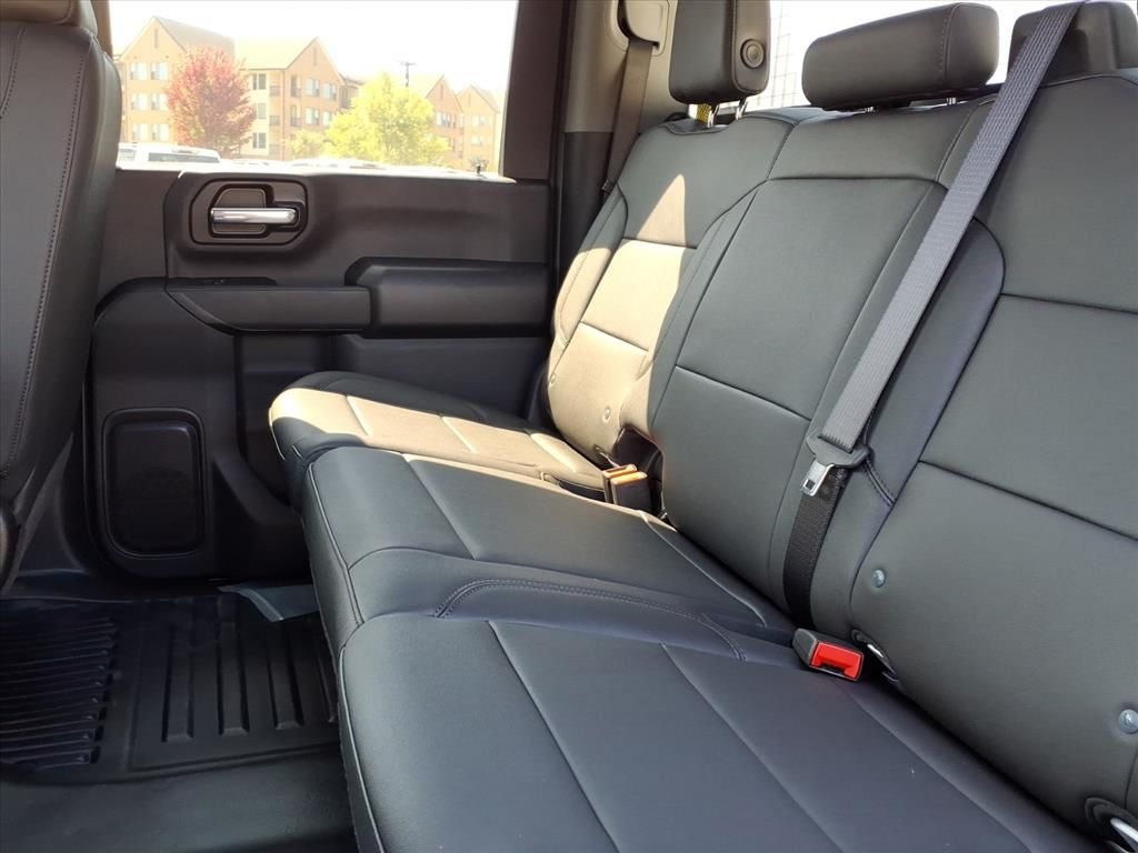 ChevroletSilverado 2500HD24