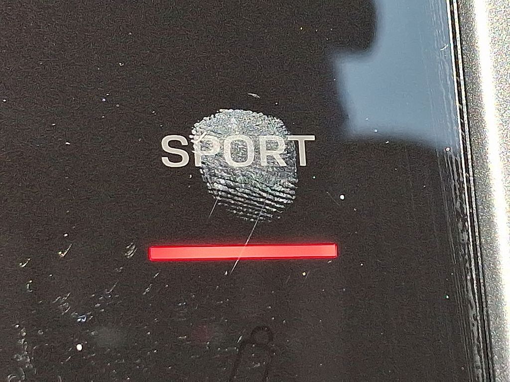 Thumbnail: 2025 Porsche Macan - 24