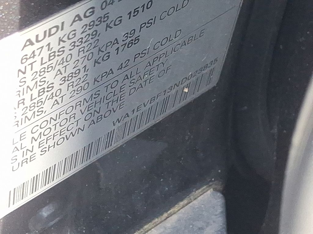 Thumbnail: 2022 Audi Q8 - 26