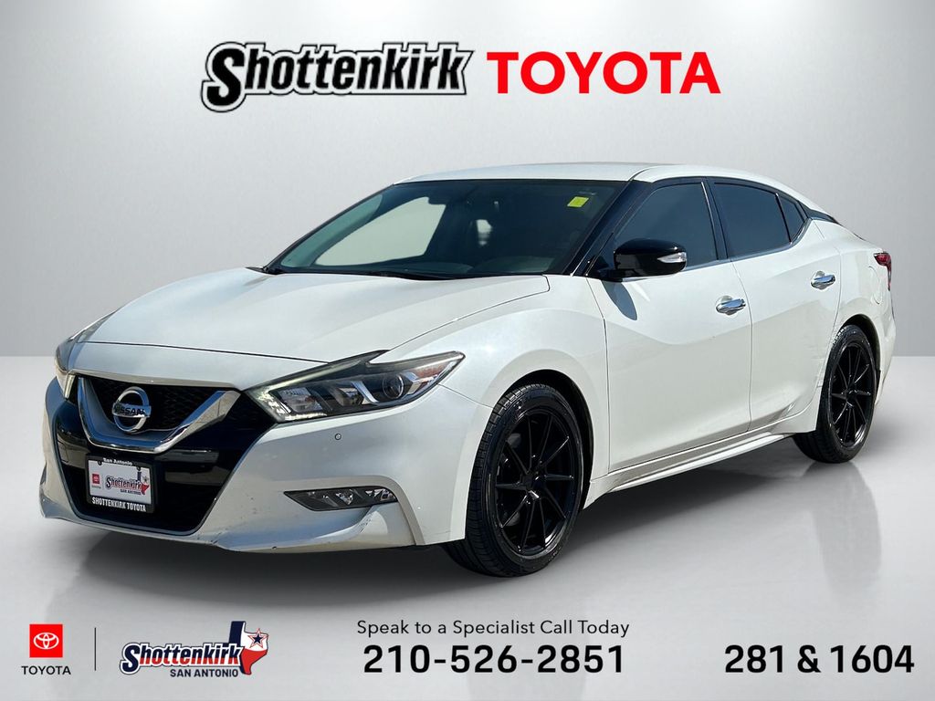 2017 Nissan Maxima SR
