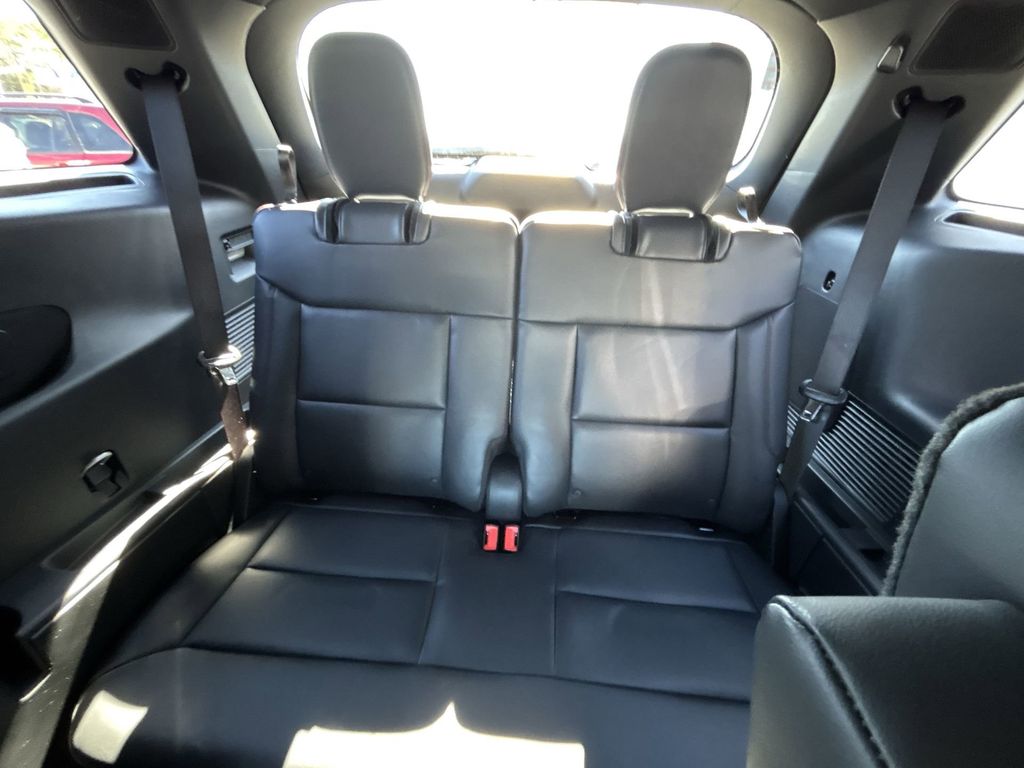 New 2026 Space White Metallic Ford ST-Line image 26