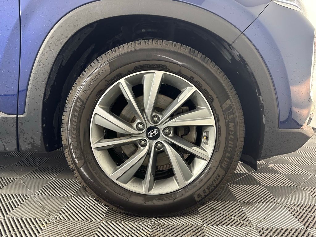 Thumbnail: 2019 Hyundai Santa Fe - 11