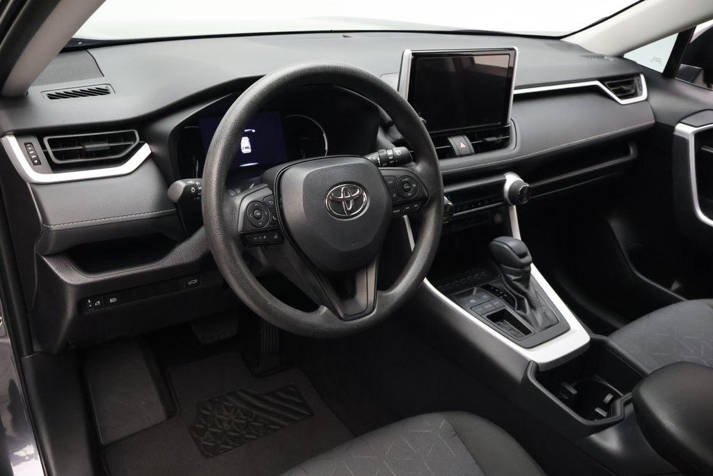 Thumbnail: 2025 Toyota RAV4 - 15