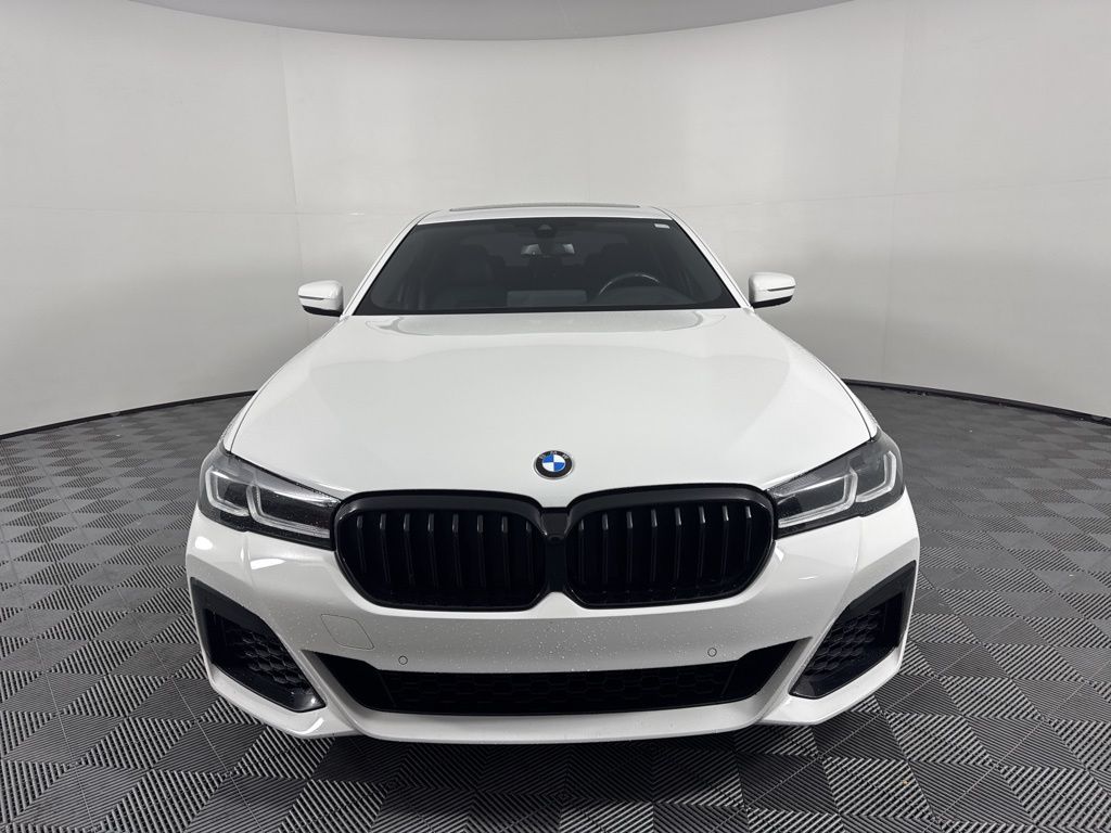 Thumbnail: 2022 BMW 5 Series - 2