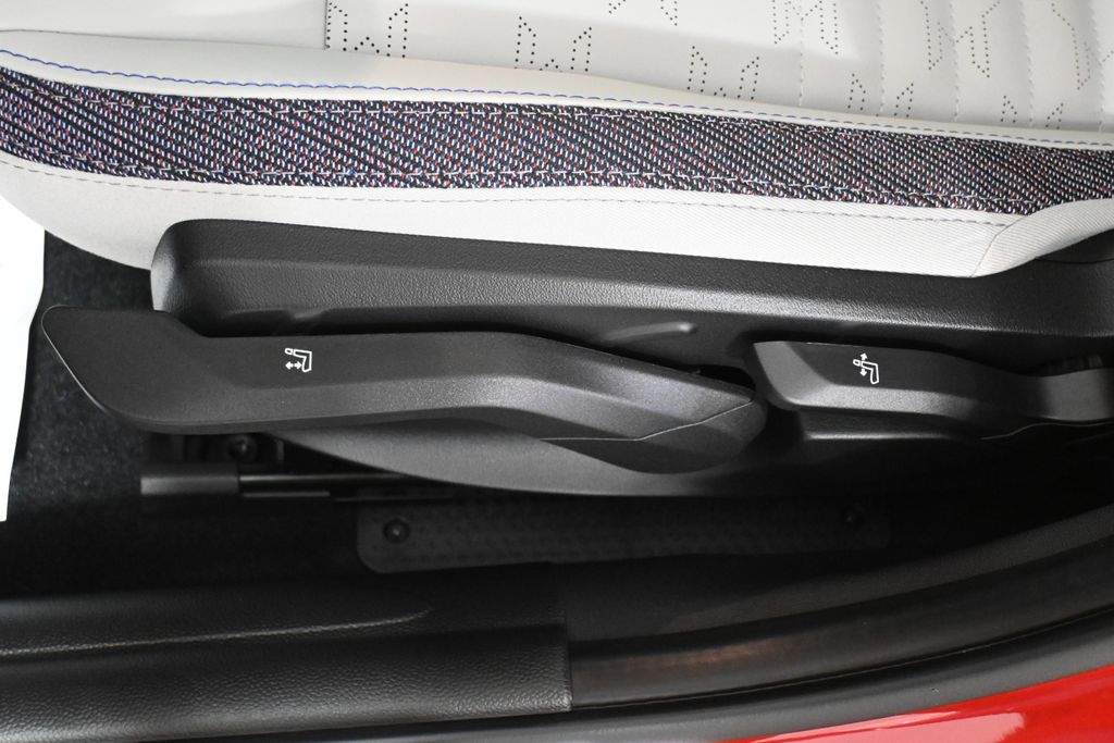 Thumbnail: 2026 MINI Cooper - 23