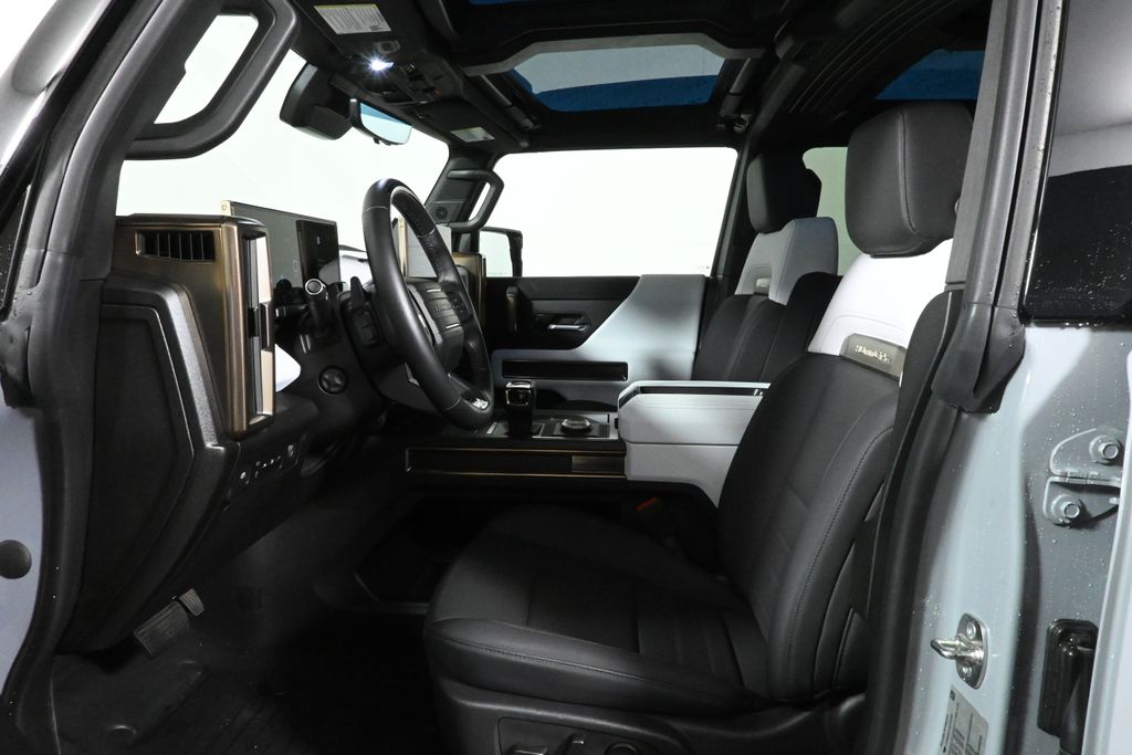 Thumbnail: 2025 GMC Hummer EV - 3