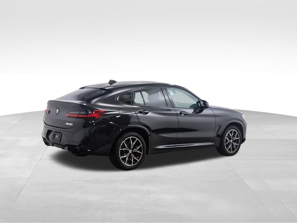 Thumbnail: 2023 BMW X4 - 5