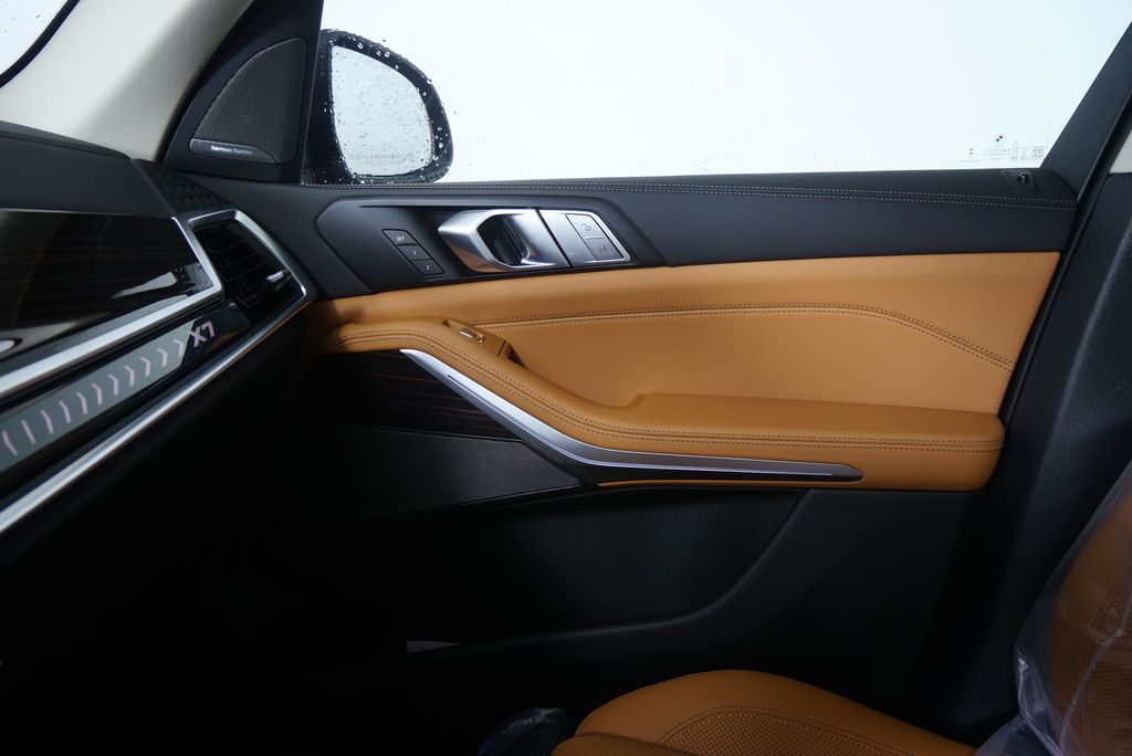 2026 BMW X7 xDrive40i 23