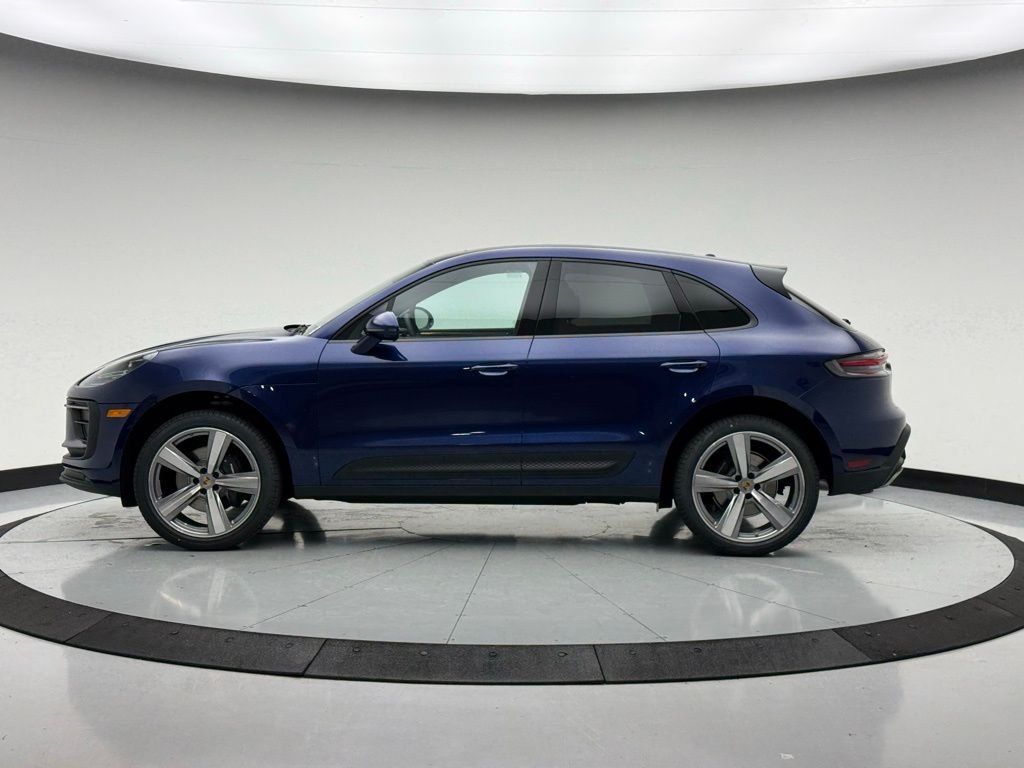 Thumbnail: 2026 Porsche Macan - 2