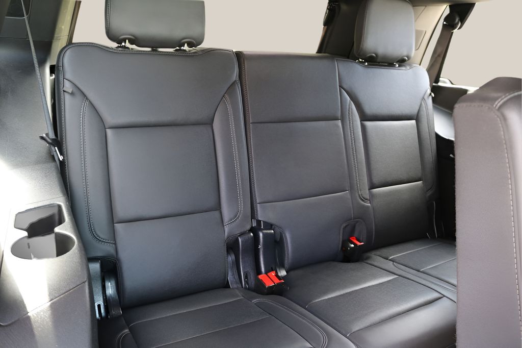 Used 2025 Gray Chevrolet LT image 19