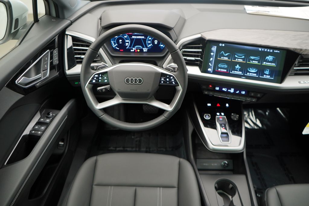 2024 Audi Q4 e-tron  12