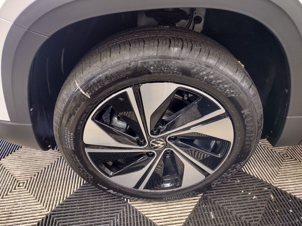 2025 Volkswagen Taos 1.5T SE