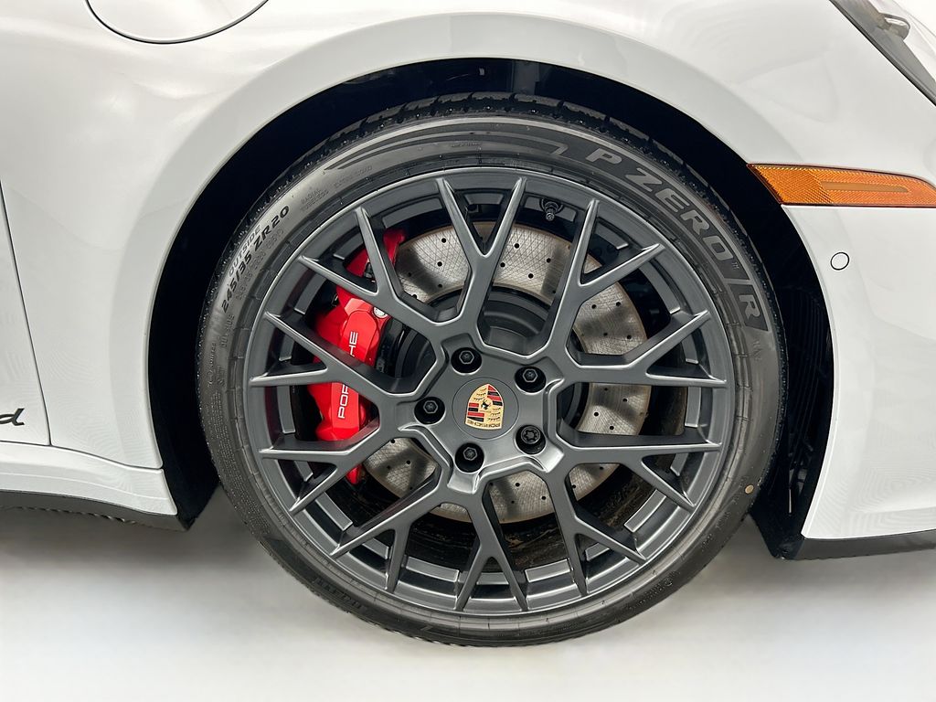 Thumbnail: 2026 Porsche 911 - 31