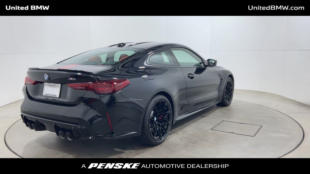 Thumbnail: 2025 BMW M4 - 8