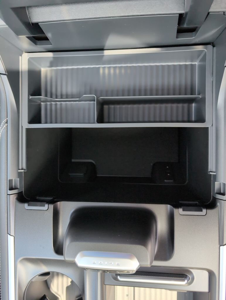 New 2026 Black Ford Platinum image 37