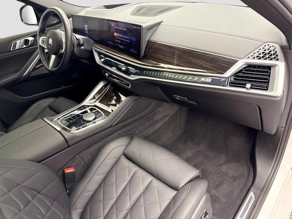 Thumbnail: 2025 BMW X6 - 16