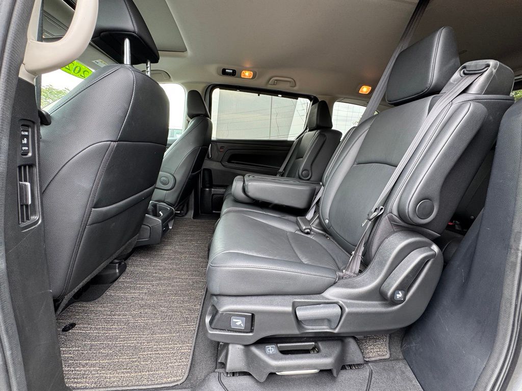 Used 2025 Honda Odyssey Van