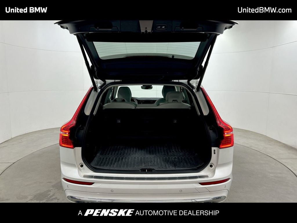 2022 Volvo XC60 B6 Inscription 21