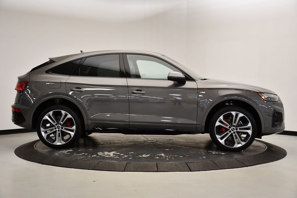 Thumbnail: 2025 Audi Q5 - 6