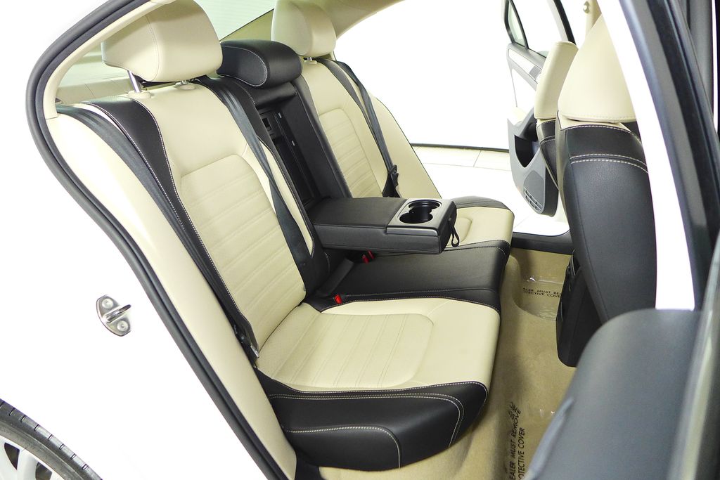 Thumbnail: 2013 Volkswagen Jetta - 20