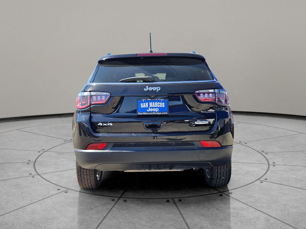 Used Car 2022 Jeep Compass  Latitude Lux For Sale Under $20,000 In San Marcos, Texas