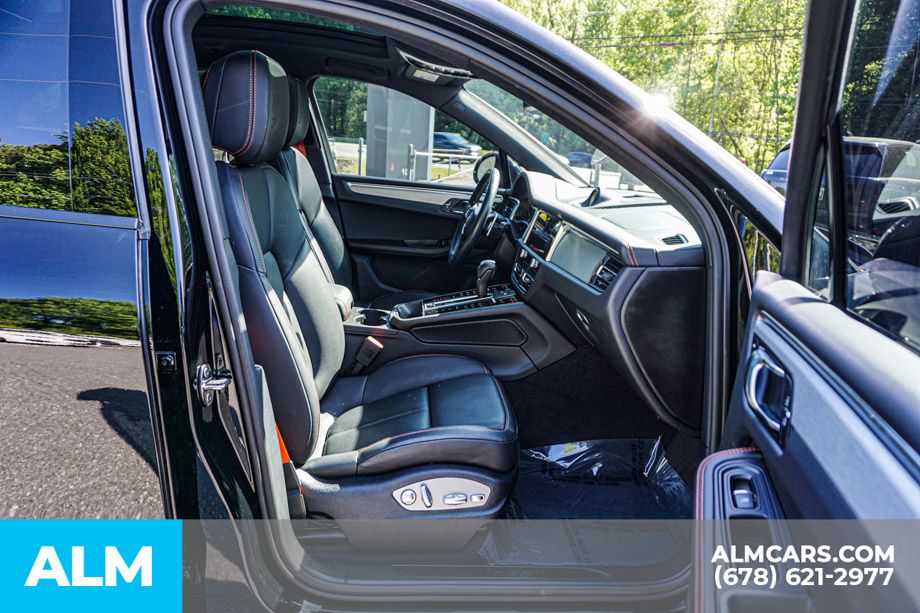 Used 2024 Black Porsche Base image 23