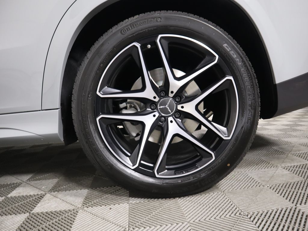 Thumbnail: 2026 Mercedes-Benz GLE - 32