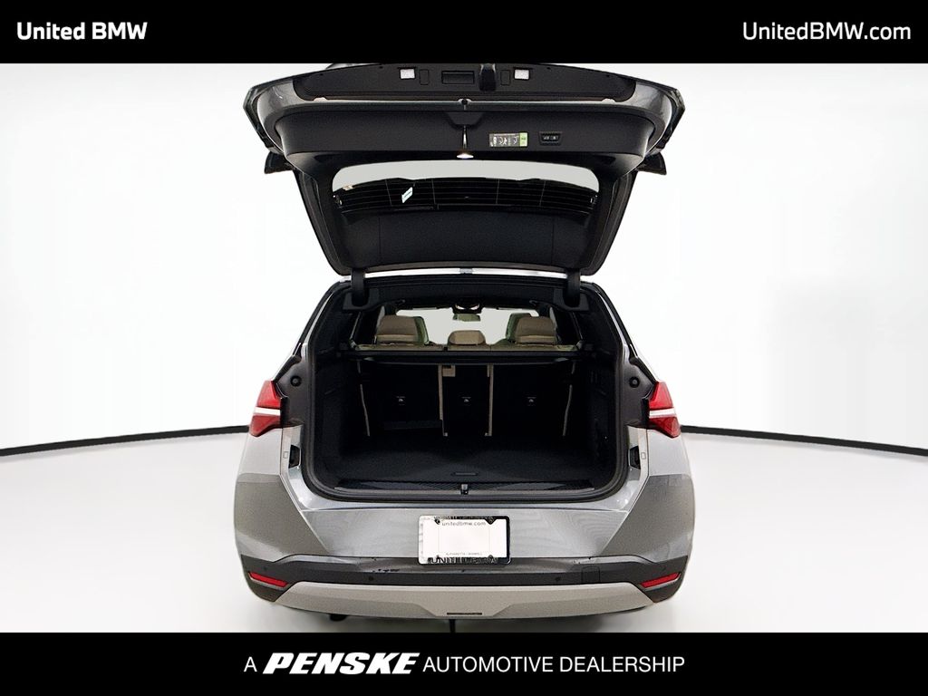 Thumbnail: 2026 BMW X3 - 14