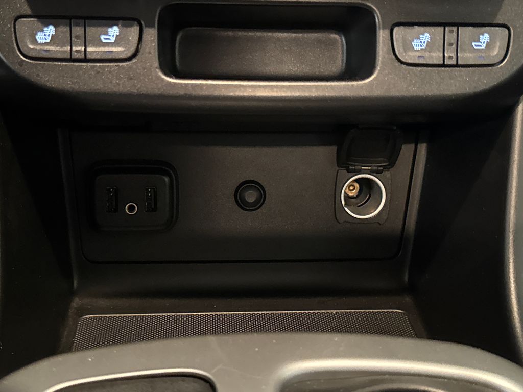 Used 2019 Gray Chevrolet LT image 27