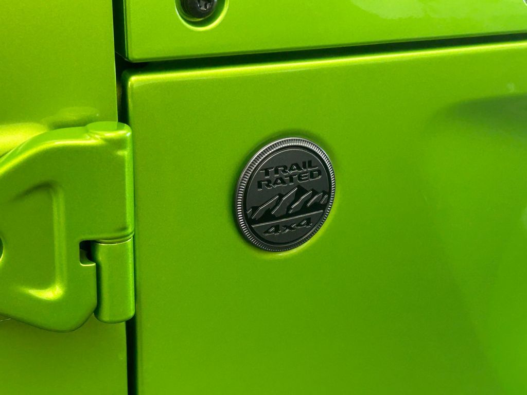 New 2026 Mojito Clearcoat Jeep Sahara image 37