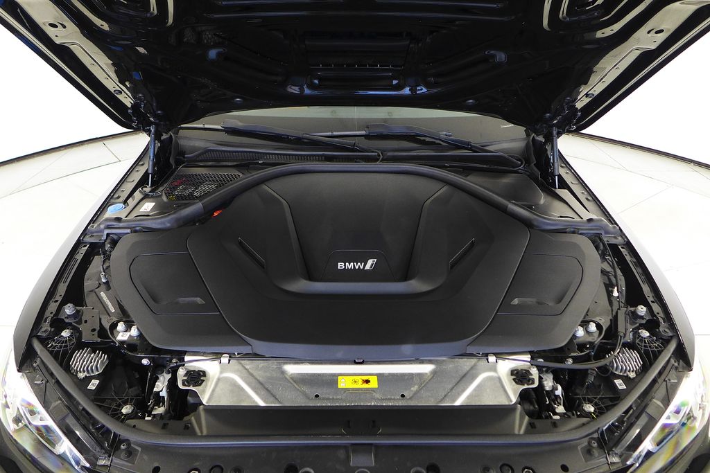 Thumbnail: 2023 BMW i4 - 6