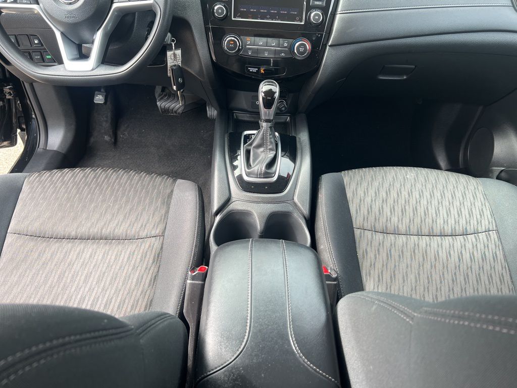 2019 Nissan Rogue S photo