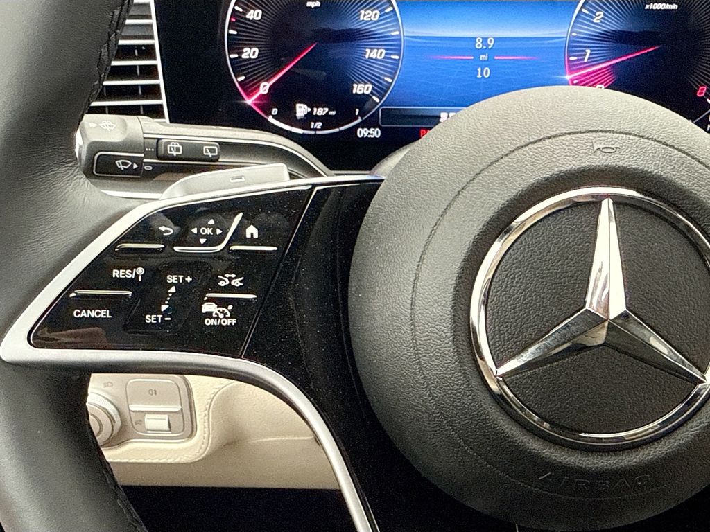 Thumbnail: 2026 Mercedes-Benz GLE - 11