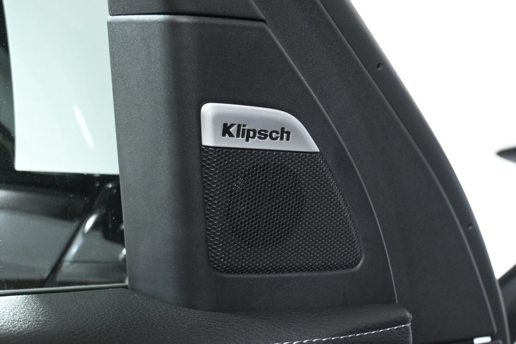 Thumbnail: 2026 INFINITI QX80 - 24