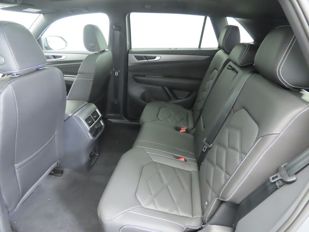 Thumbnail: 2026 Volkswagen Atlas - 21